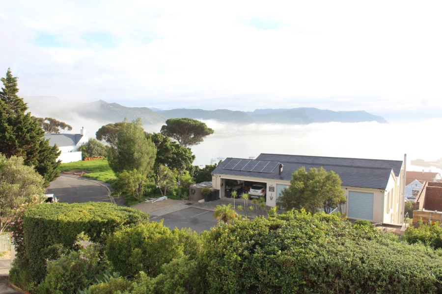 4 Bedroom Property for Sale in Simons Kloof Western Cape